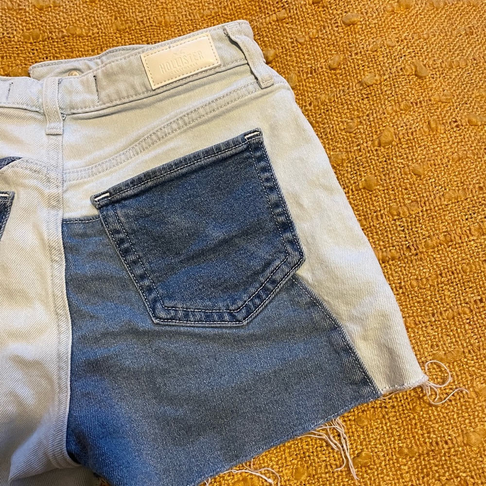 Hollister Ultra High Rise Mom Short - Picture 7 of 8